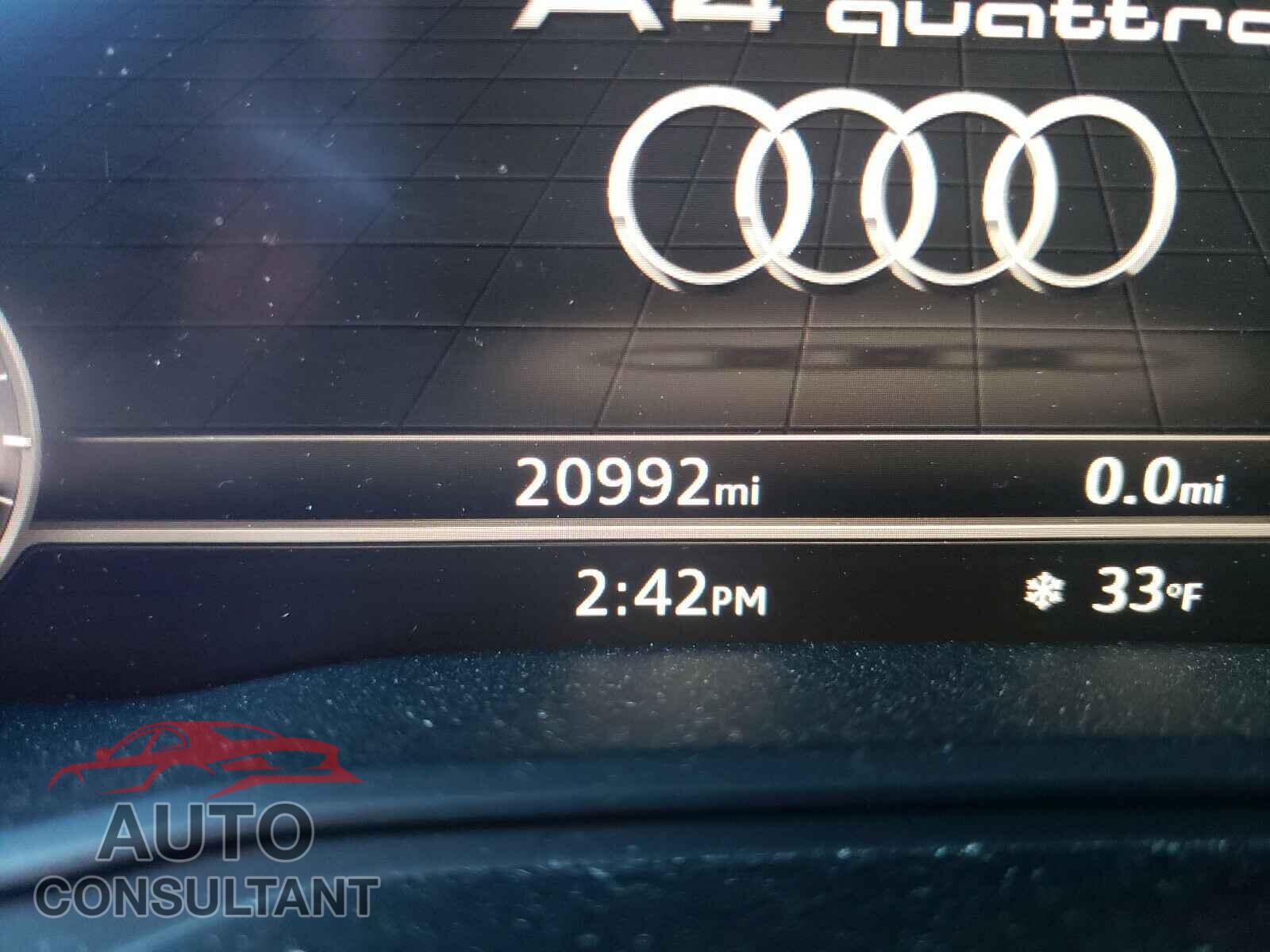 AUDI A4 2018 - WAUDNAF41JA233848
