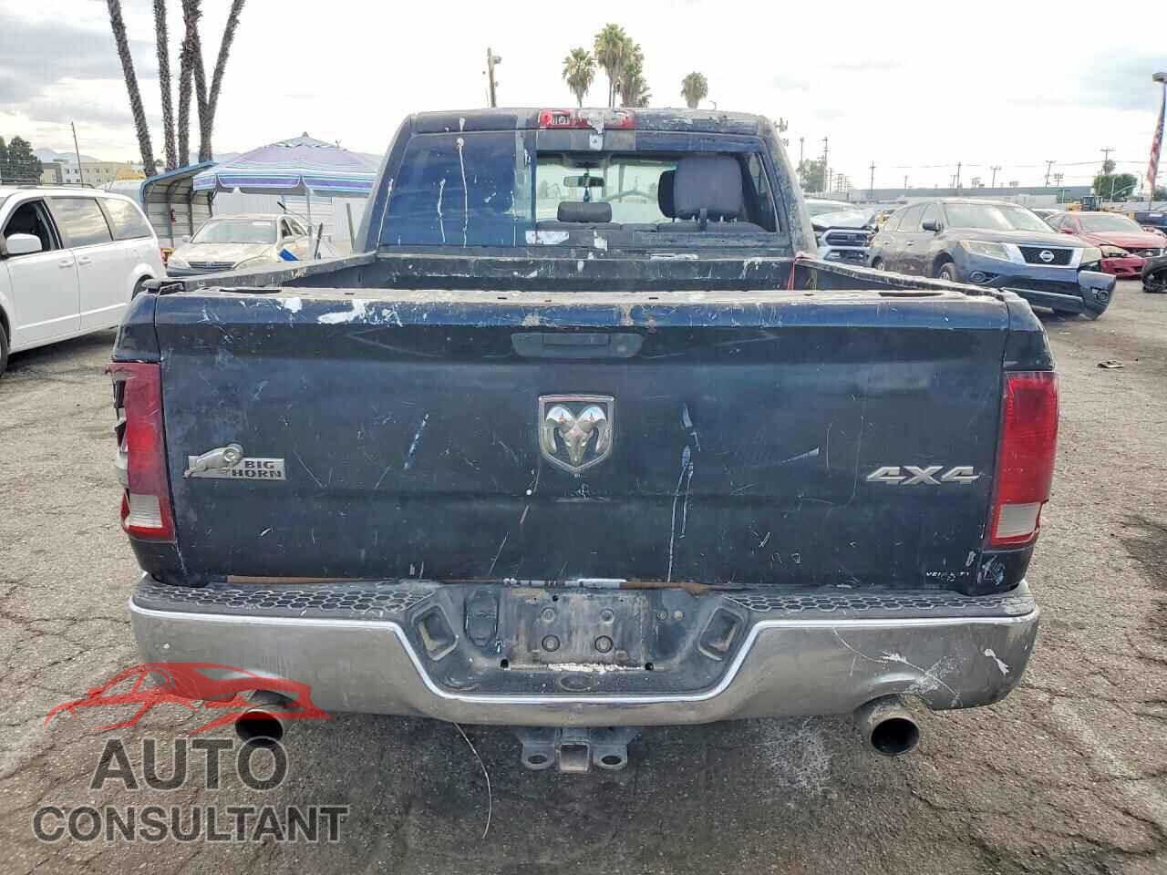 DODGE RAM 1500 2012 - 1C6RD7LT0CS241017