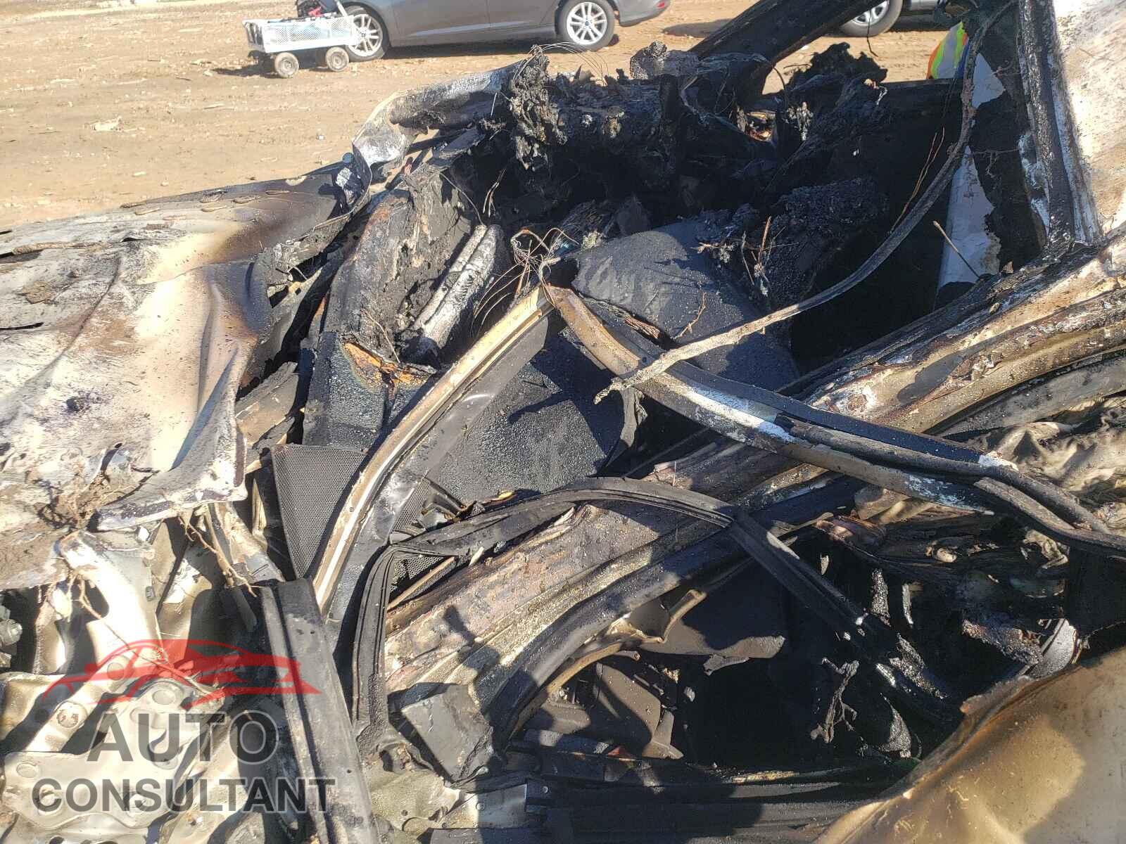 LEXUS IS 2016 - JTHBA1D22G5010953