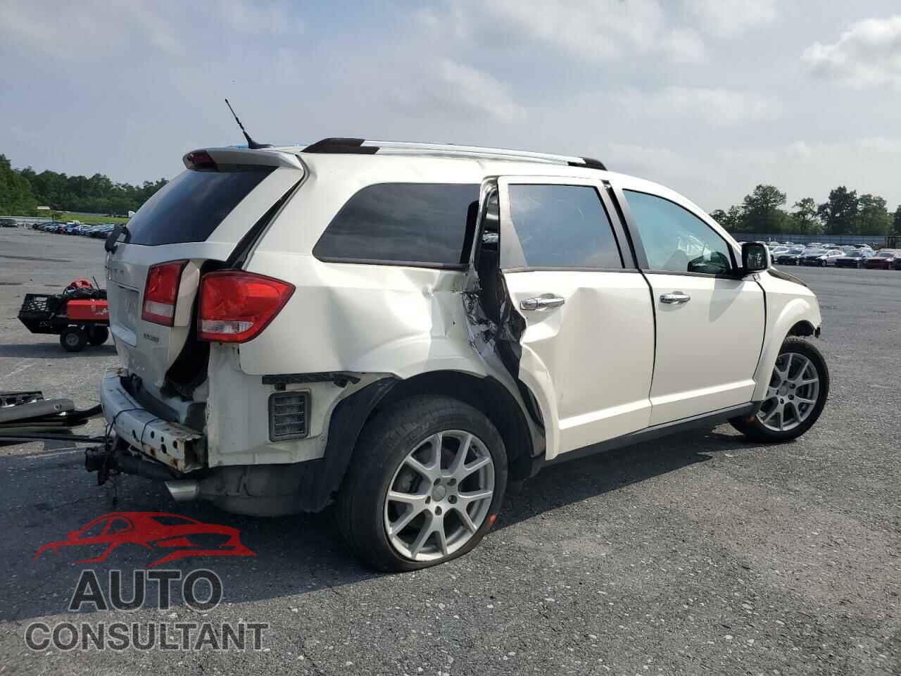 DODGE JOURNEY 2013 - 3C4PDCDG8DT697213