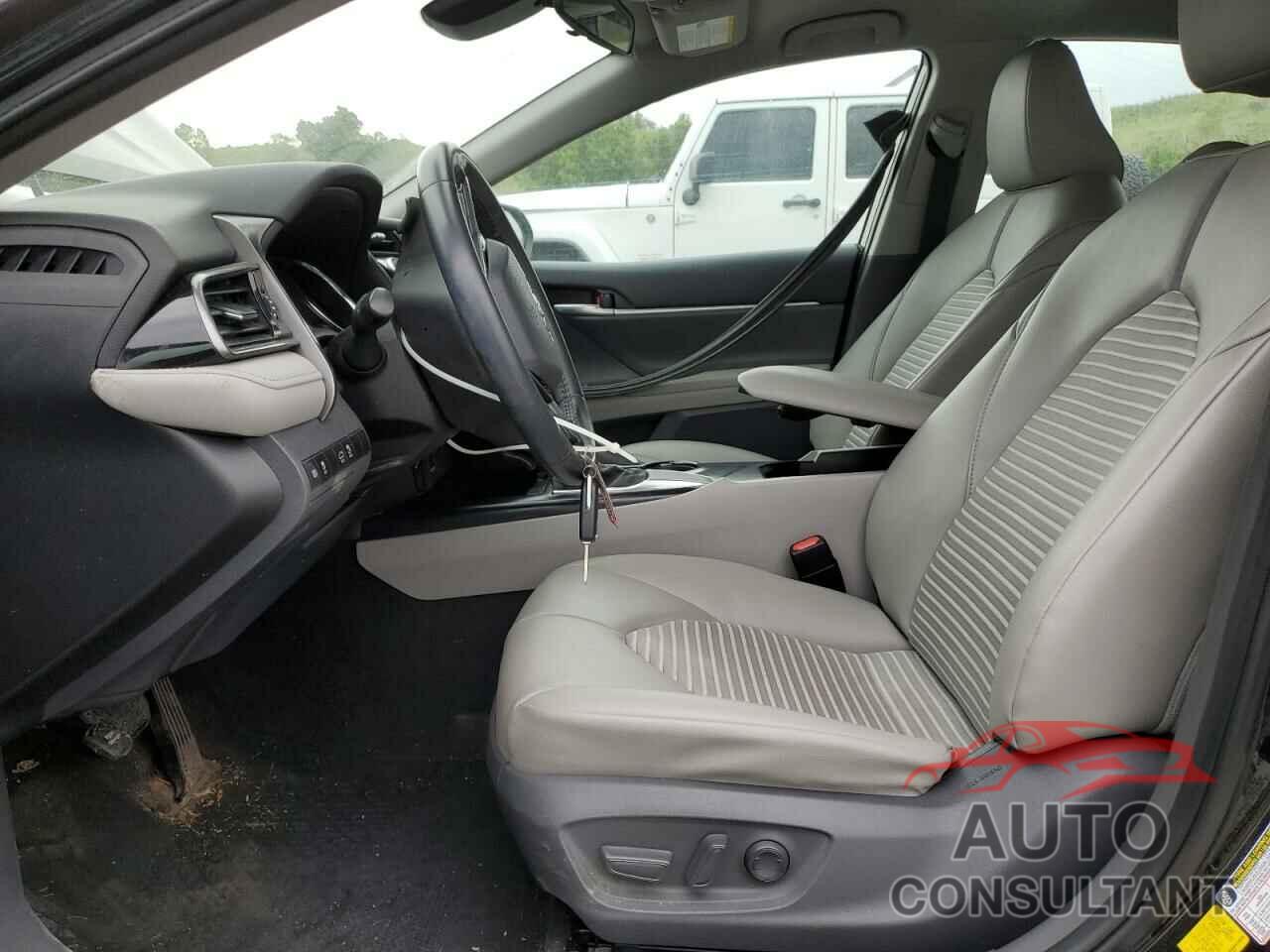 TOYOTA CAMRY 2020 - 4T1G11AK2LU956865