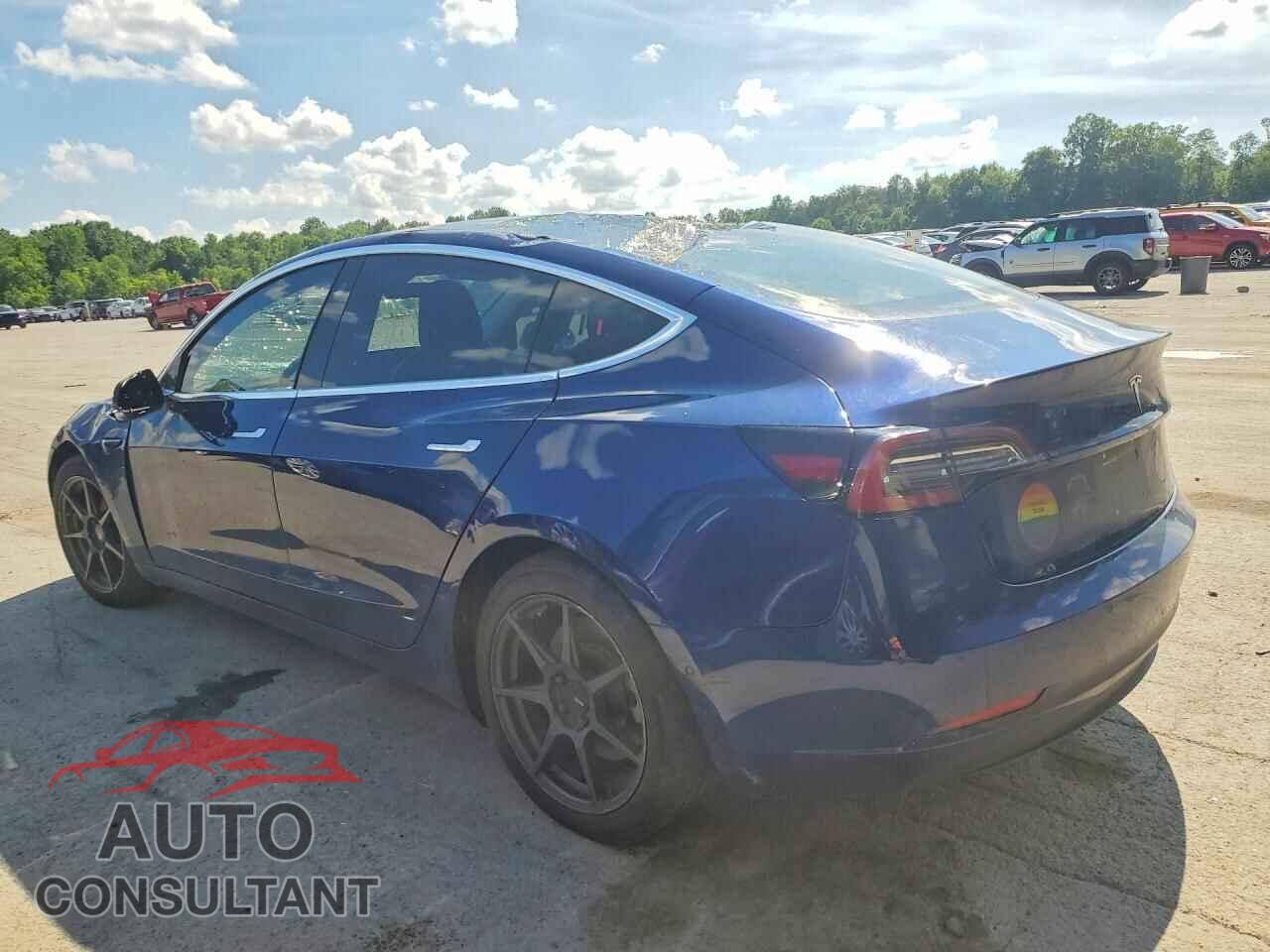 TESLA MODEL 3 2018 - 5YJ3E1EB7JF064358