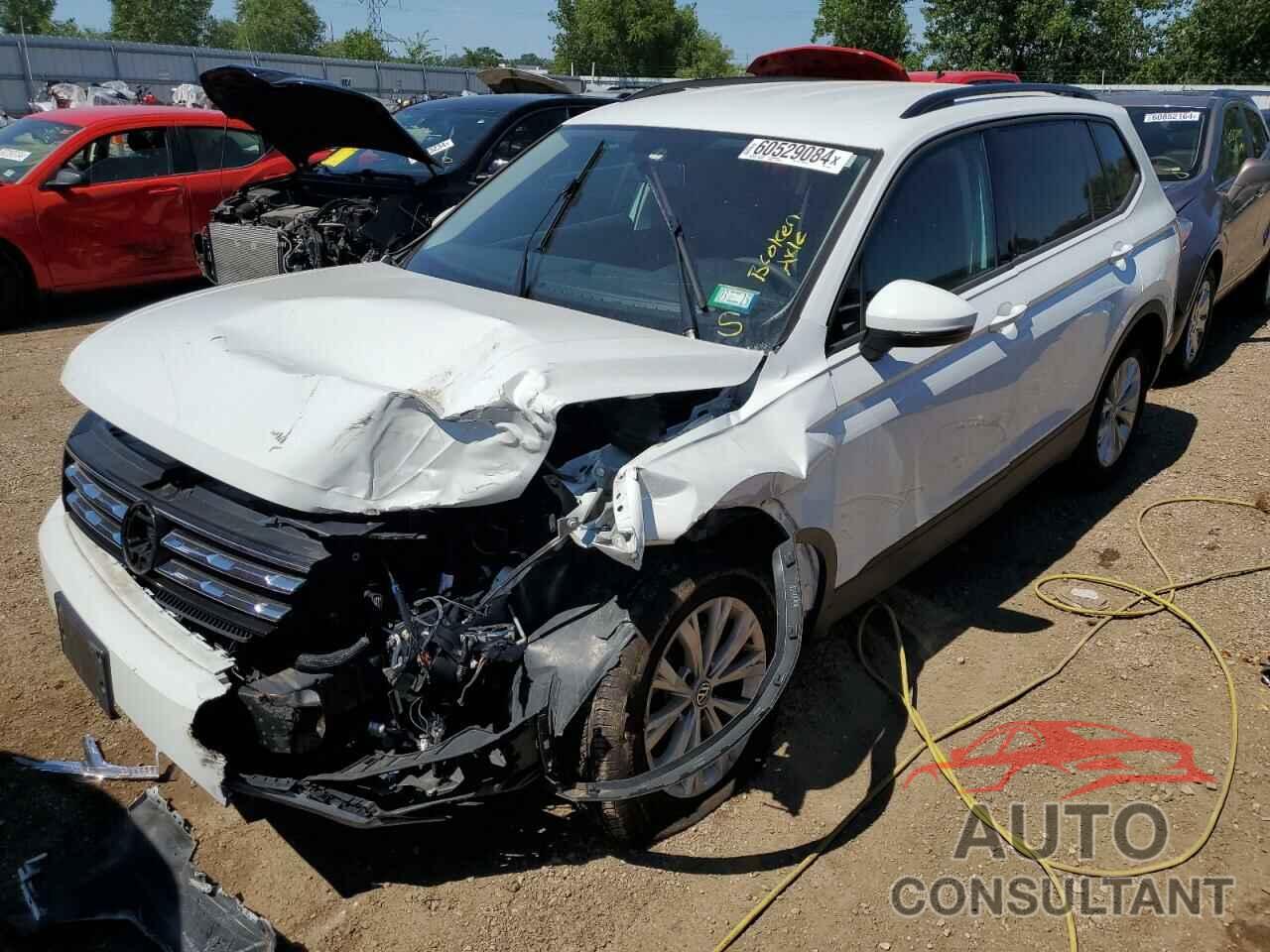 VOLKSWAGEN TIGUAN 2018 - 3VV0B7AXXJM070152