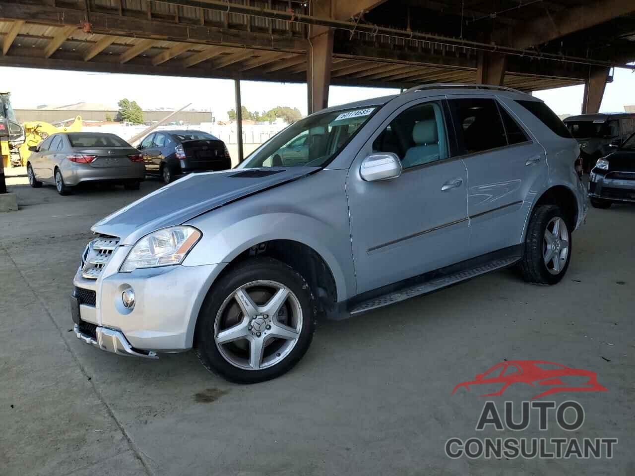 MERCEDES-BENZ M-CLASS 2009 - 4JGBB72E79A484756