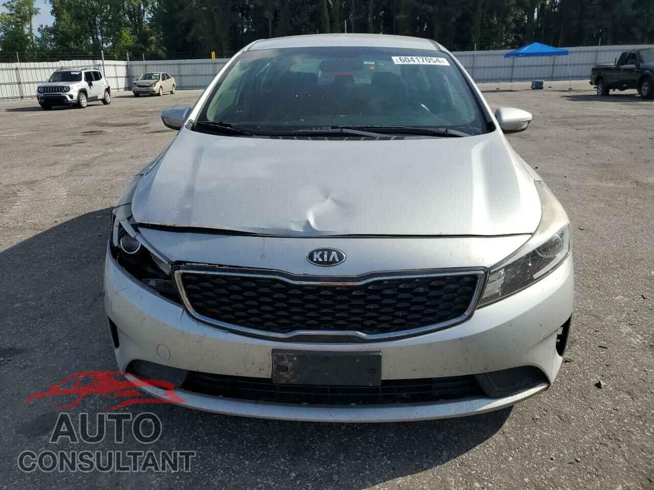 KIA FORTE 2017 - KNAFK5A80H5711554