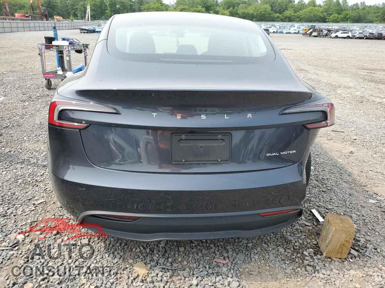 TESLA MODEL 3 2024 - 5YJ3E1EB8RF790161