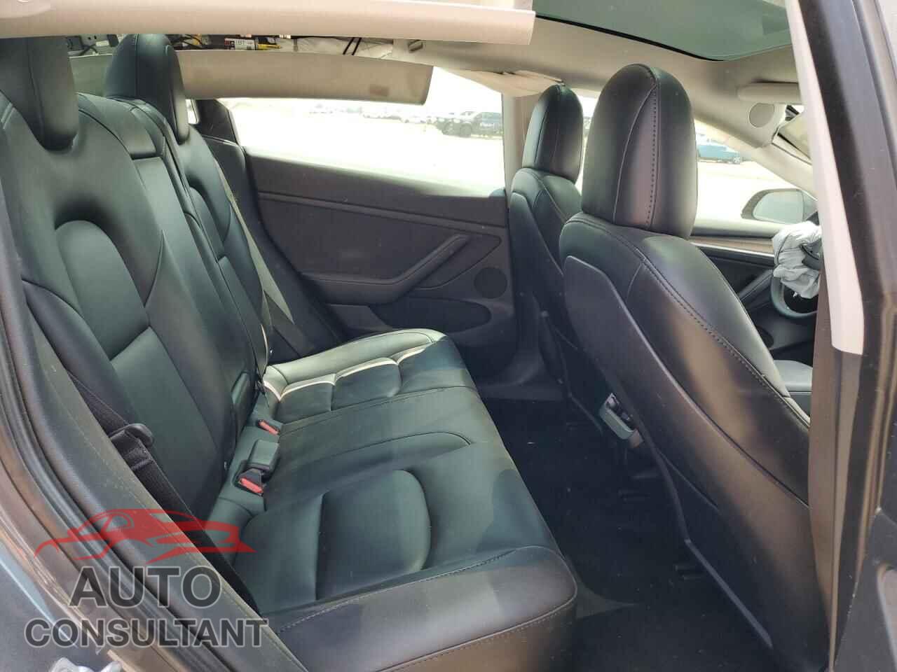 TESLA MODEL 3 2023 - 5YJ3E1EA4PF451692