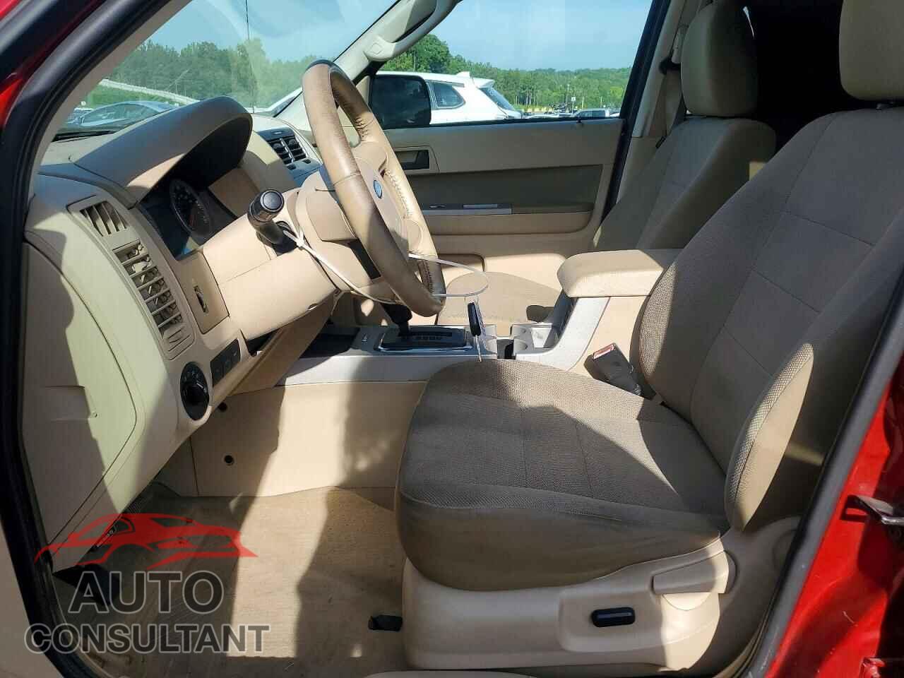 FORD ESCAPE 2010 - 1FMCU0D74AKB11404