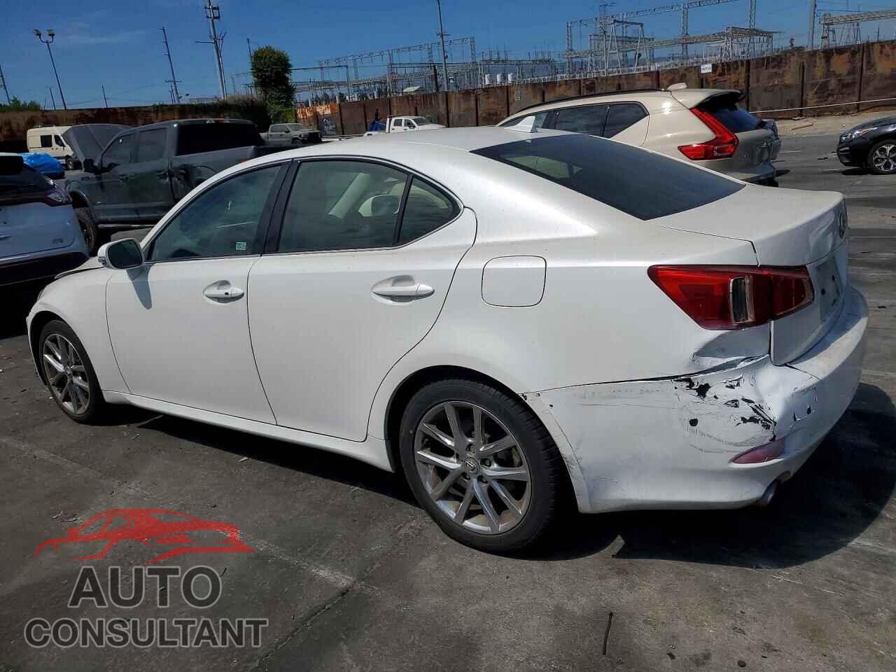 LEXUS IS 2012 - JTHBF5C27C5168211