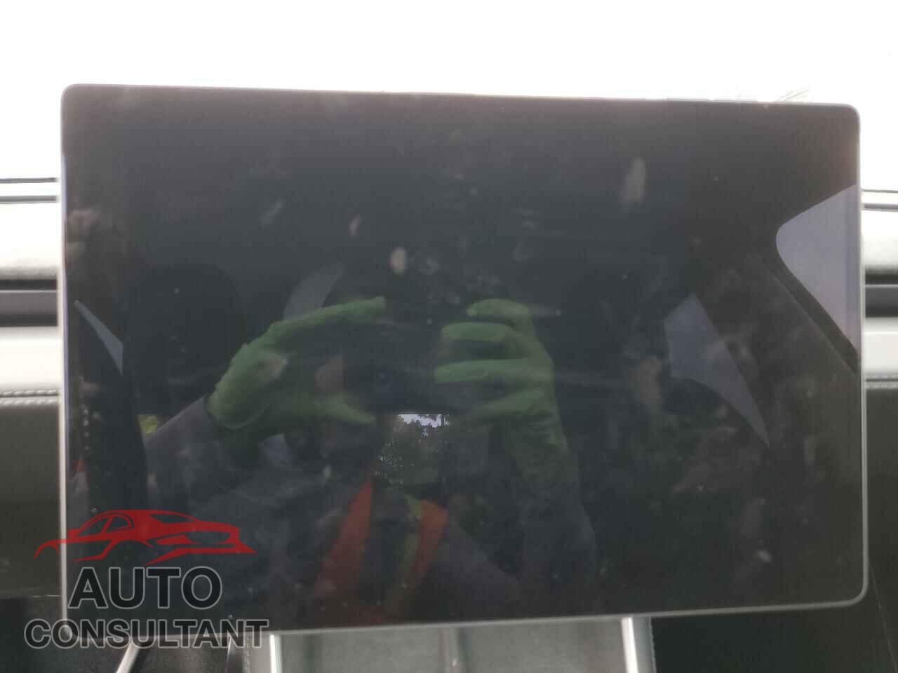 TESLA MODEL Y 2026 - 7SAYGDEE3TF331237