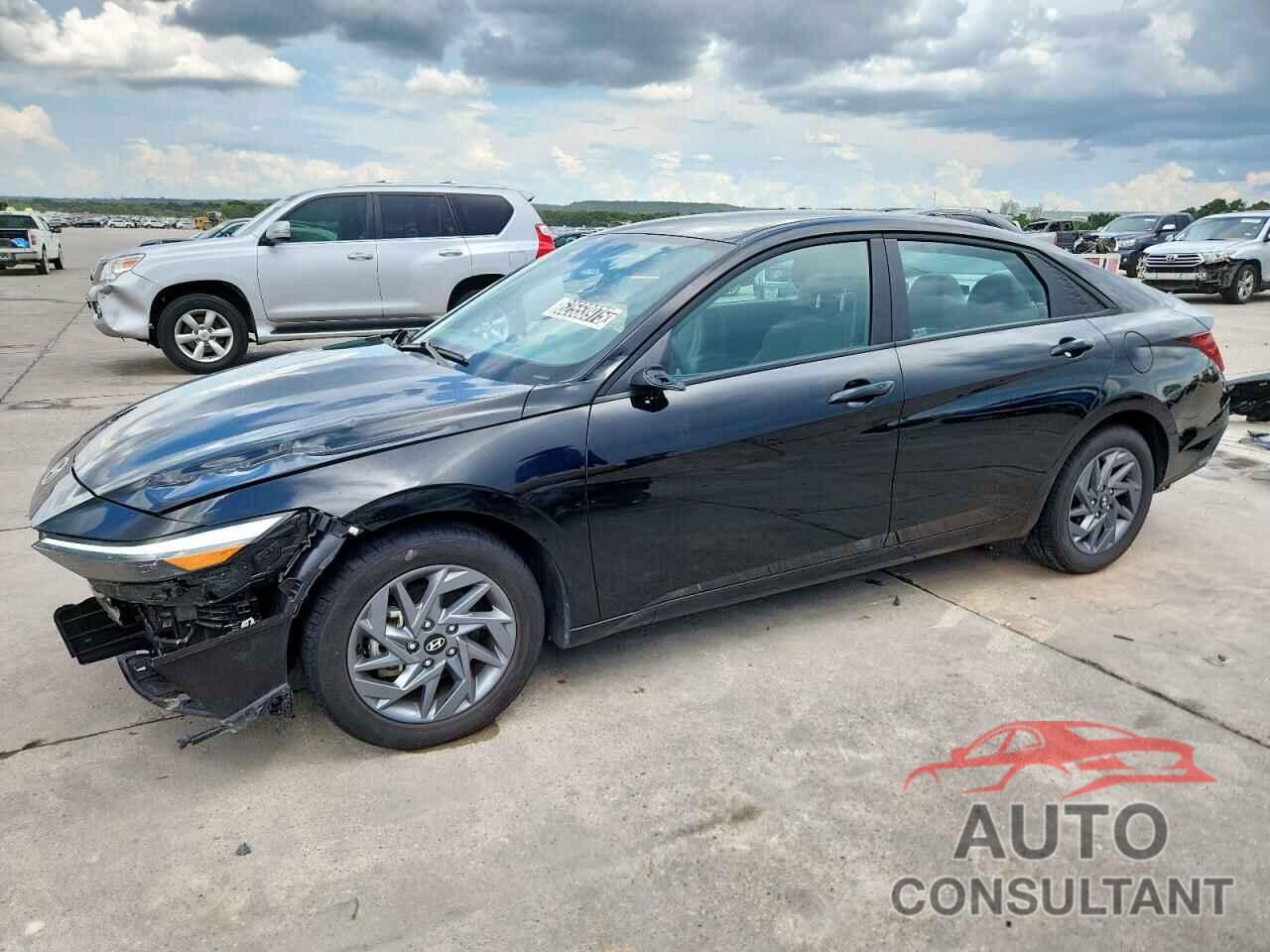 HYUNDAI ELANTRA 2024 - KMHLM4DG6RU779390