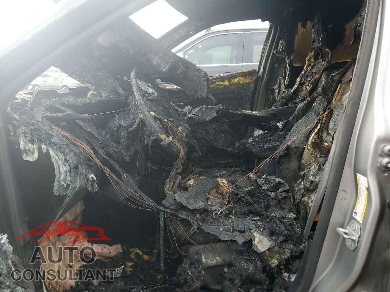 JEEP COMPASS 2019 - 3C4NJDCB9KT761333