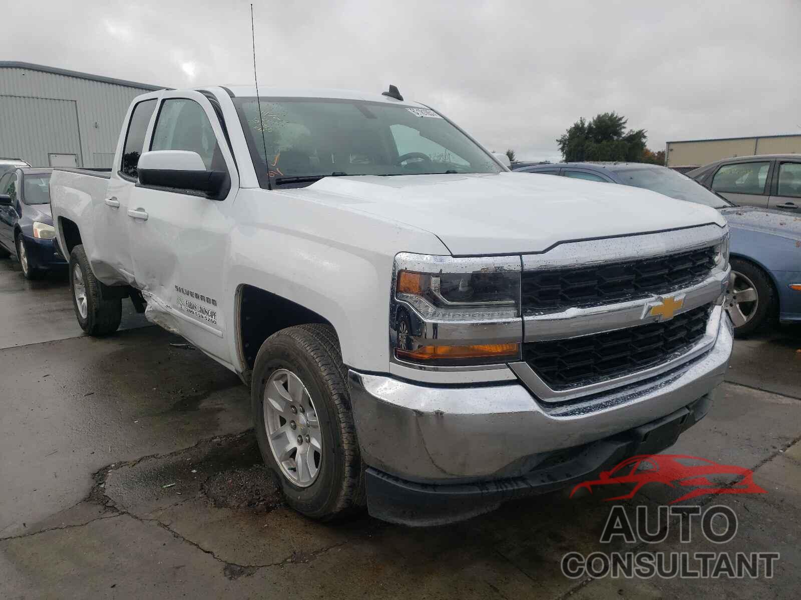 CHEVROLET SILVERADO 2018 - 1GCRCREH1JZ185738