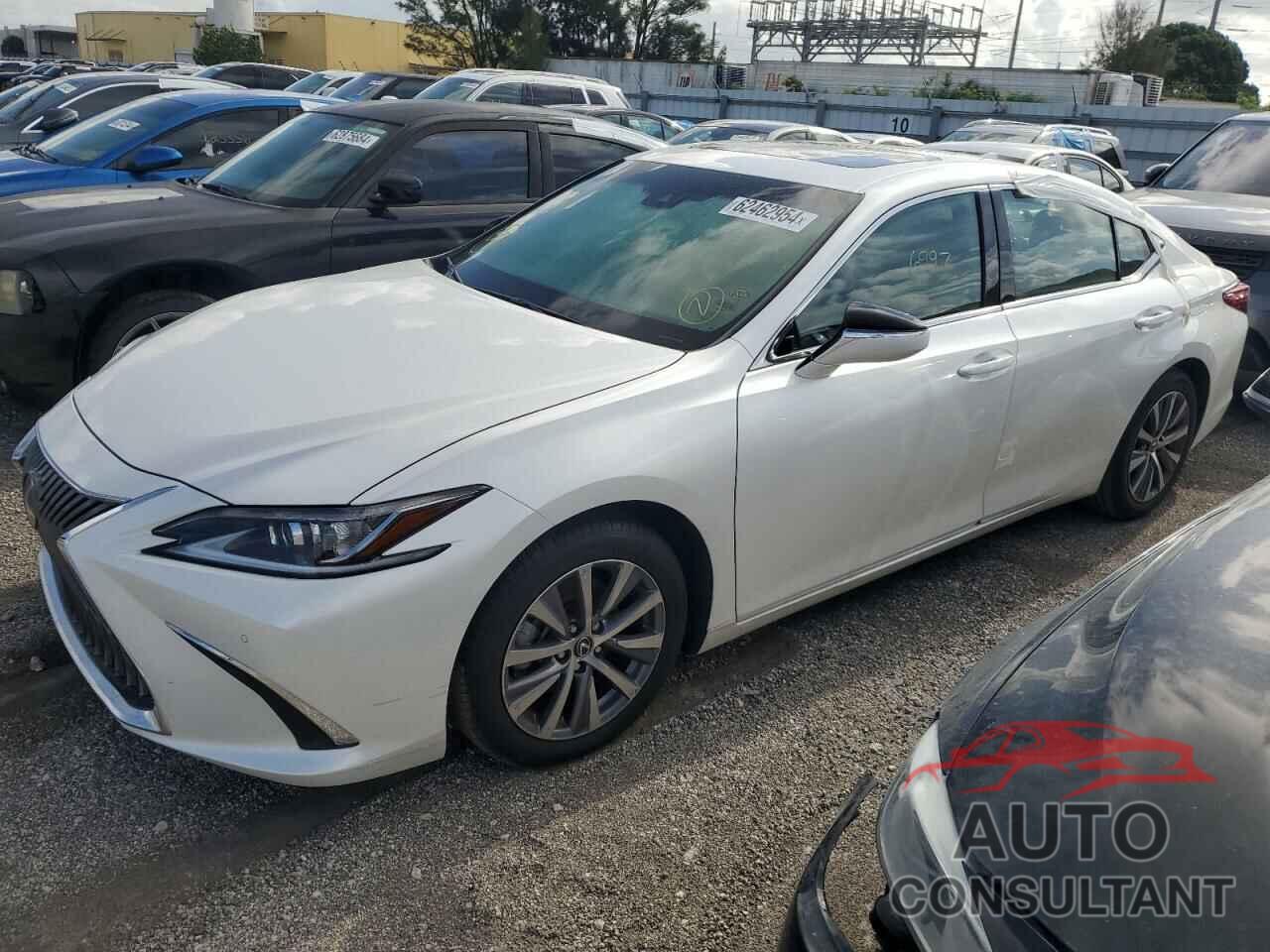 LEXUS ES350 2021 - 58ADZ1B10MU109452