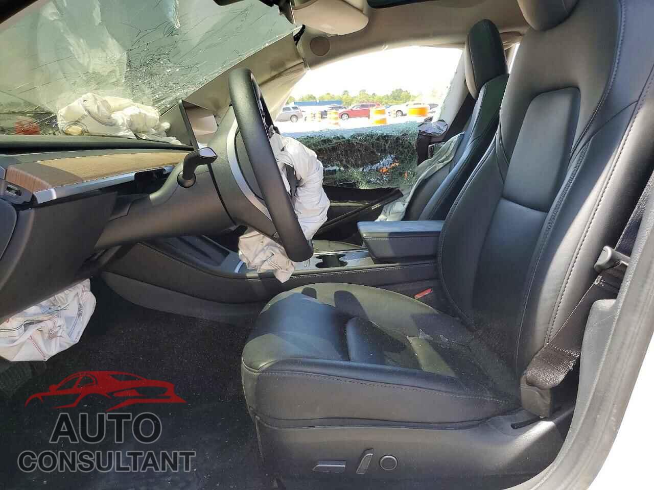 TESLA MODEL 3 2021 - 5YJ3E1EA2MF097005