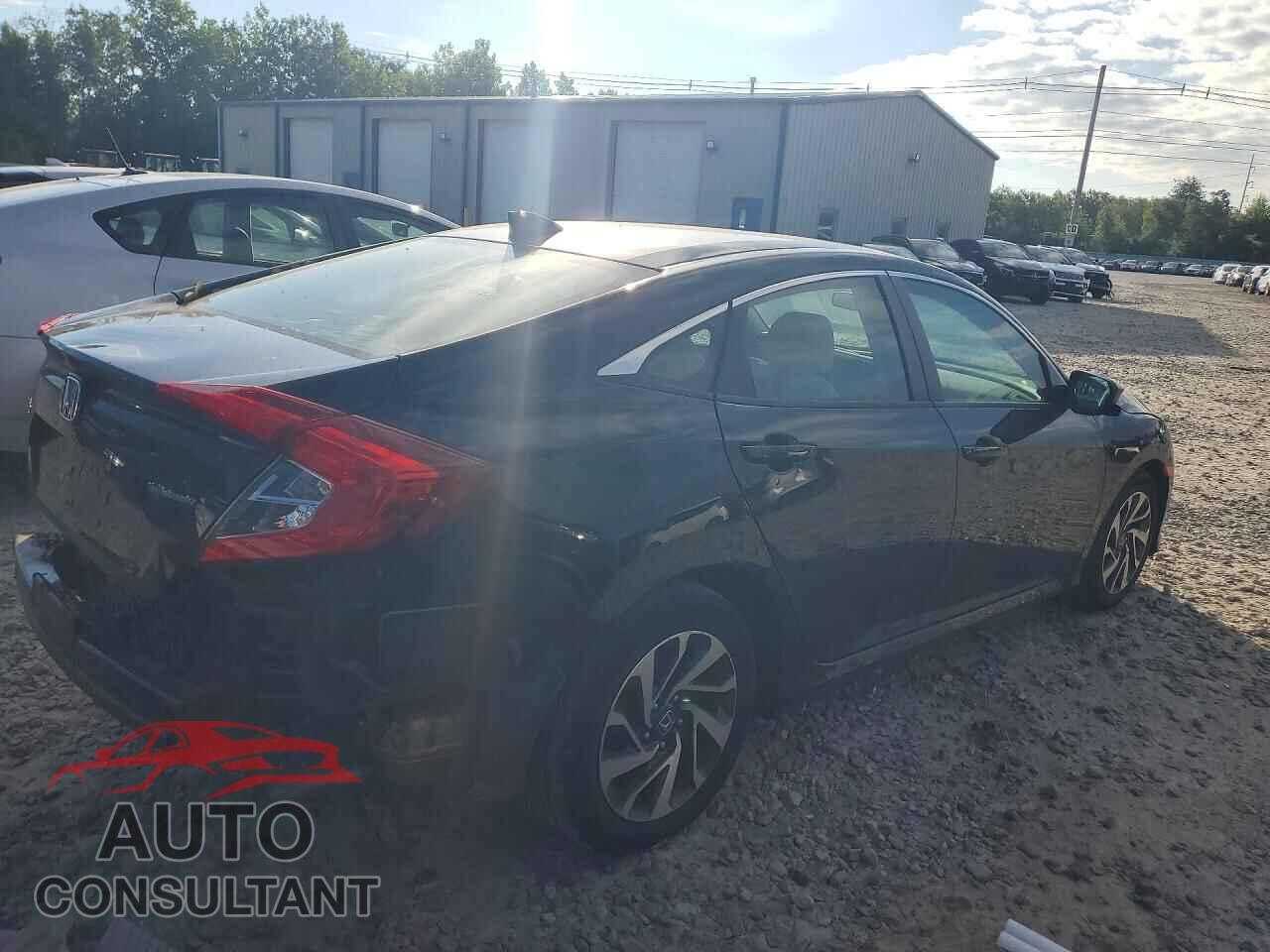 HONDA CIVIC 2018 - 2HGFC2F79JH511111