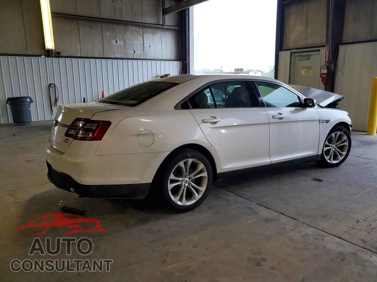 FORD TAURUS 2013 - 1FAHP2E80DG142358