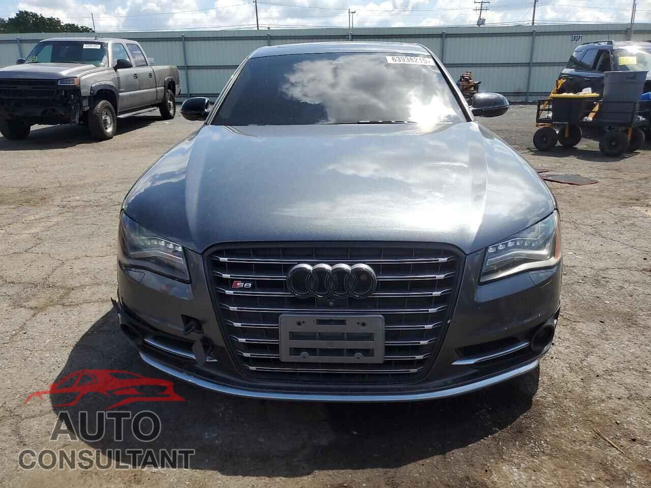 AUDI S8 2013 - WAUD2AFD4DN020379