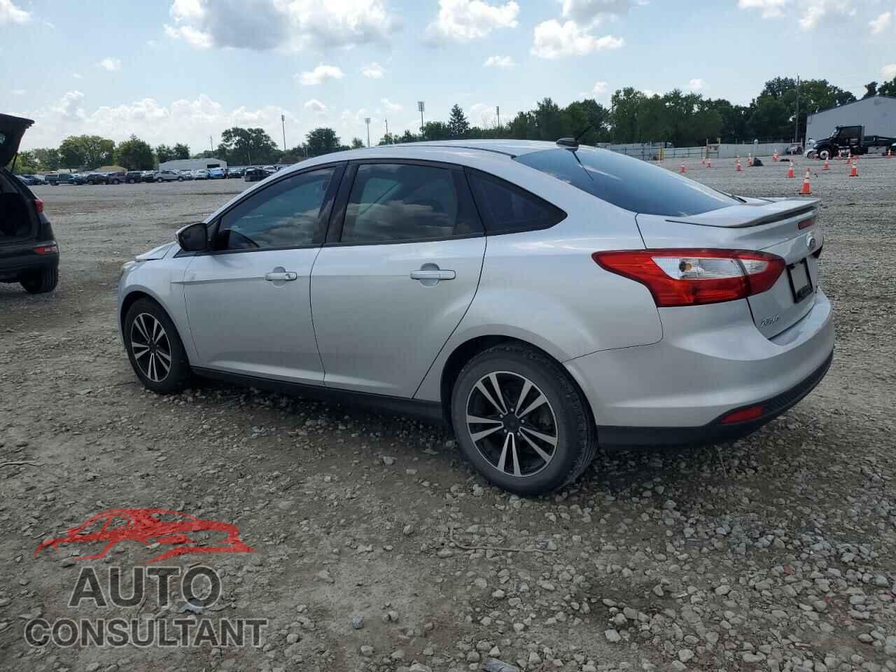 FORD FOCUS 2013 - 1FADP3F25DL106039