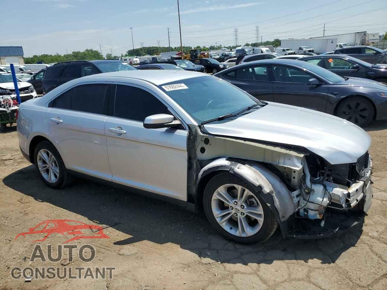 FORD TAURUS 2017 - 1FAHP2E85HG120653