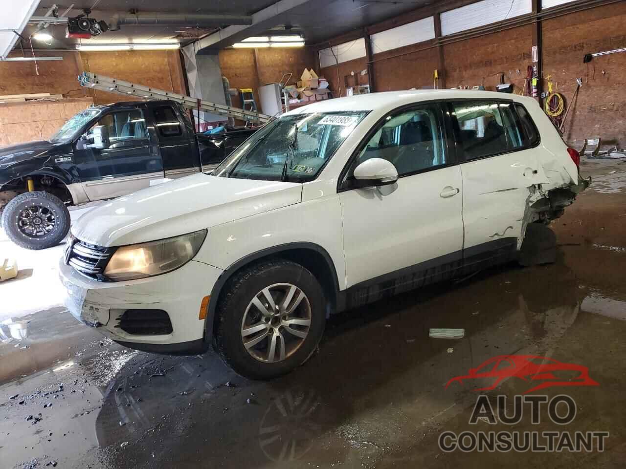 VOLKSWAGEN TIGUAN 2014 - WVGBV3AX3EW500872