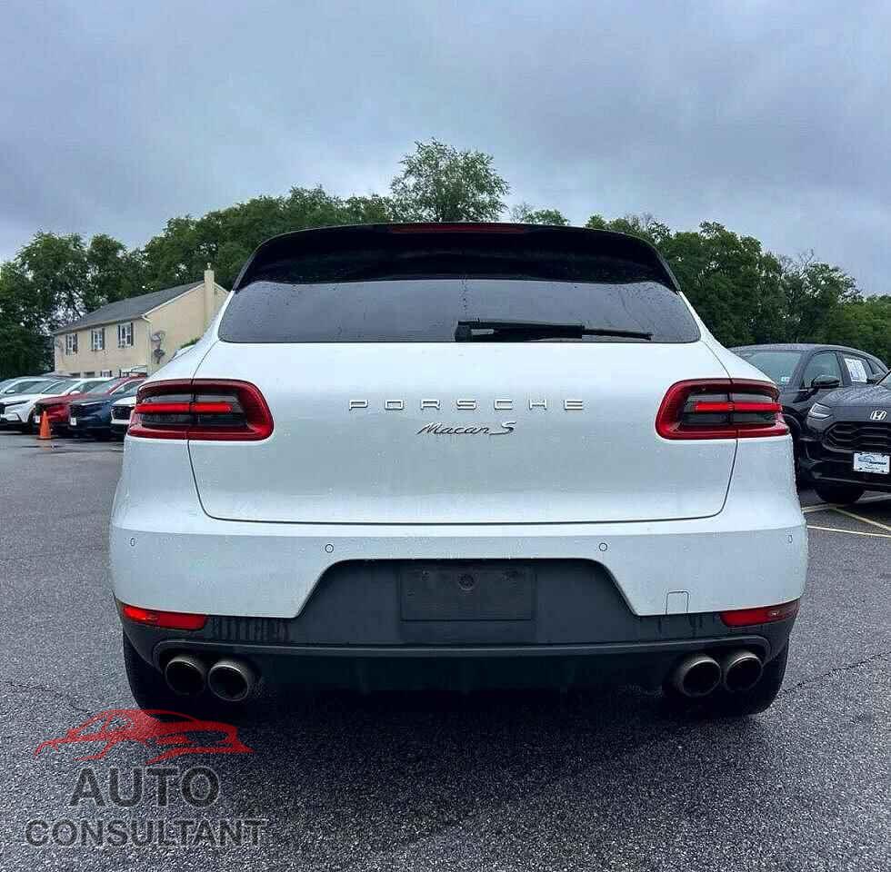 PORSCHE MACAN 2017 - WP1AB2A54HLB16475