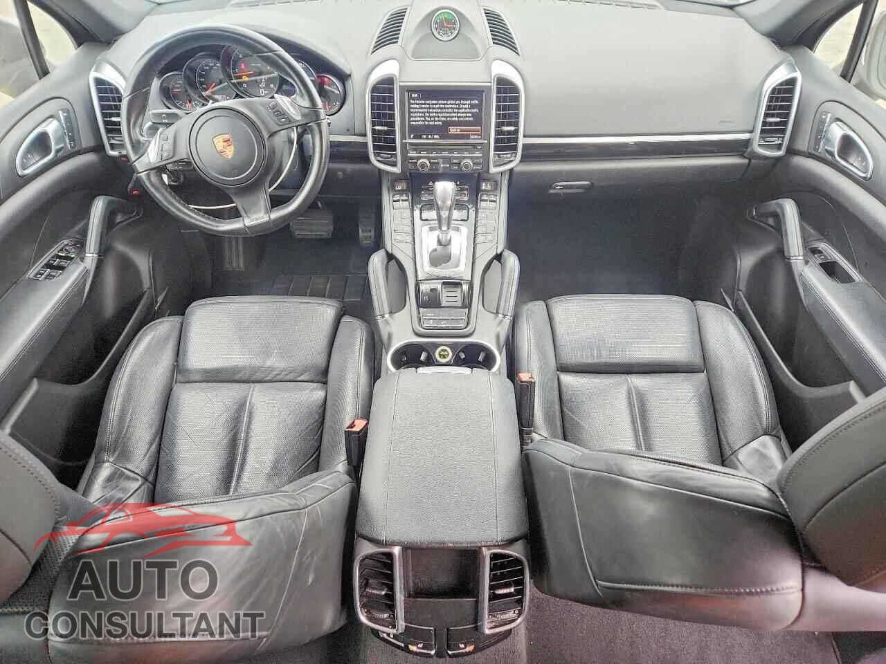 PORSCHE CAYENNE 2013 - WP1AF2A26DLA37443