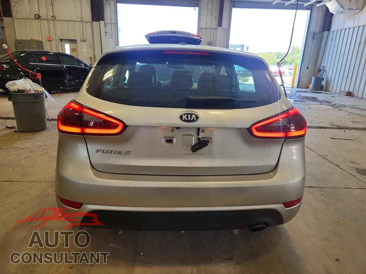 KIA FORTE 2014 - KNAFX5A83E5211532