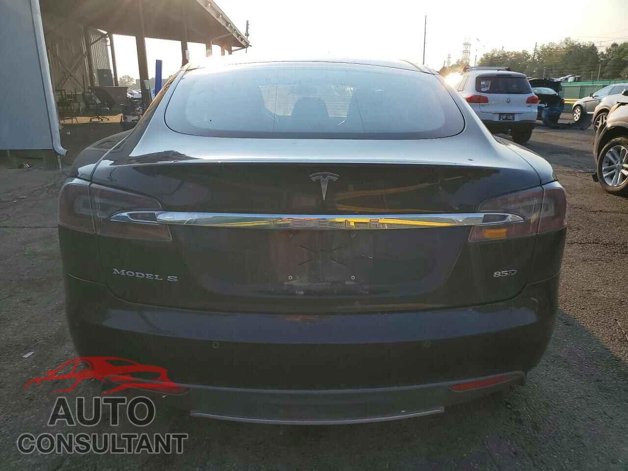 TESLA MODEL S 2015 - 5YJSA1E25FF108842
