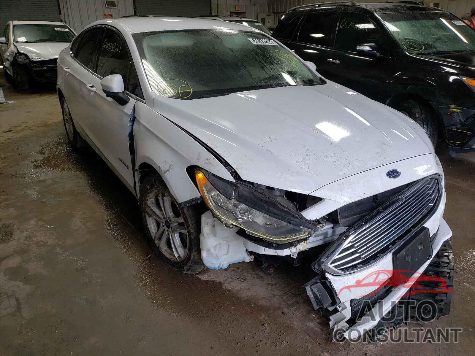 FORD FUSION 2018 - 3FA6P0LUXJR210679