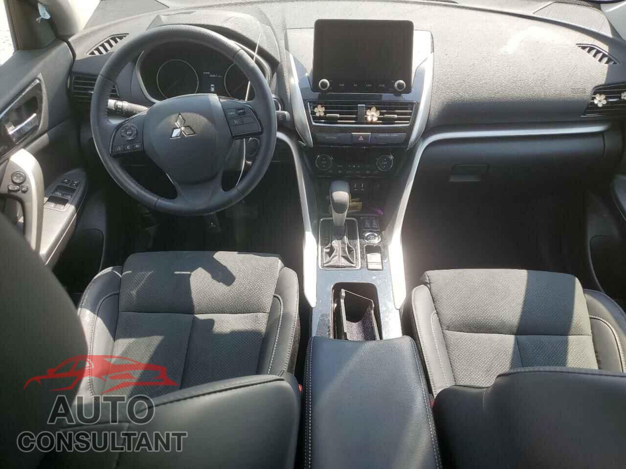MITSUBISHI ECLIPSE 2023 - JA4ATWAA5PZ051175