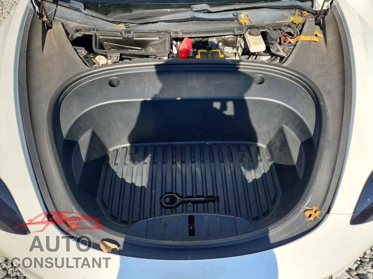 TESLA MODEL 3 2021 - 5YJ3E1EA5MF978104