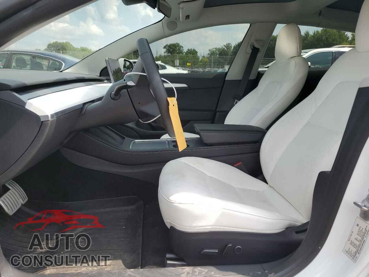 TESLA MODEL 3 2022 - 5YJ3E1EC1NF104528