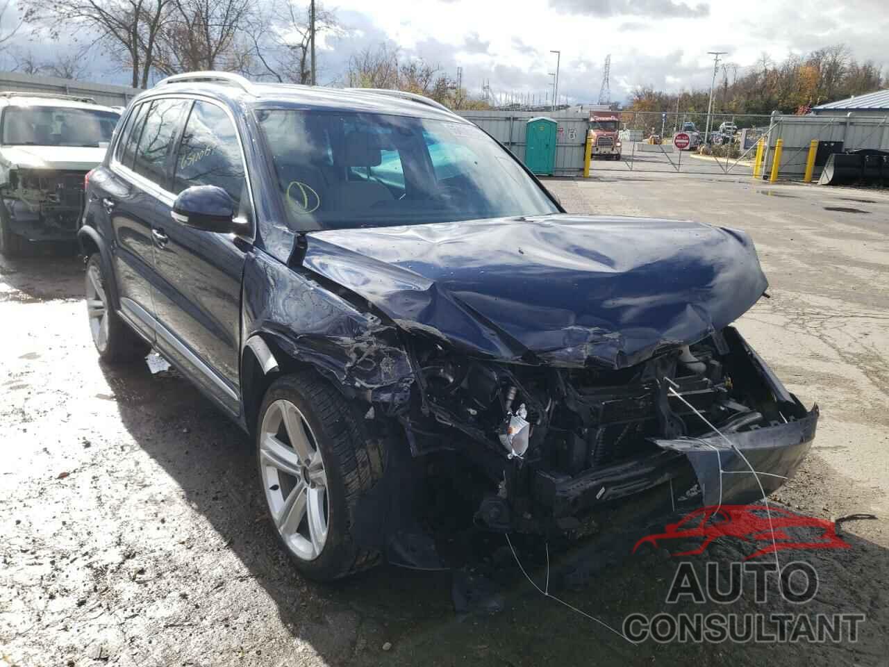 VOLKSWAGEN TIGUAN 2016 - WVGBV7AX9GW043172