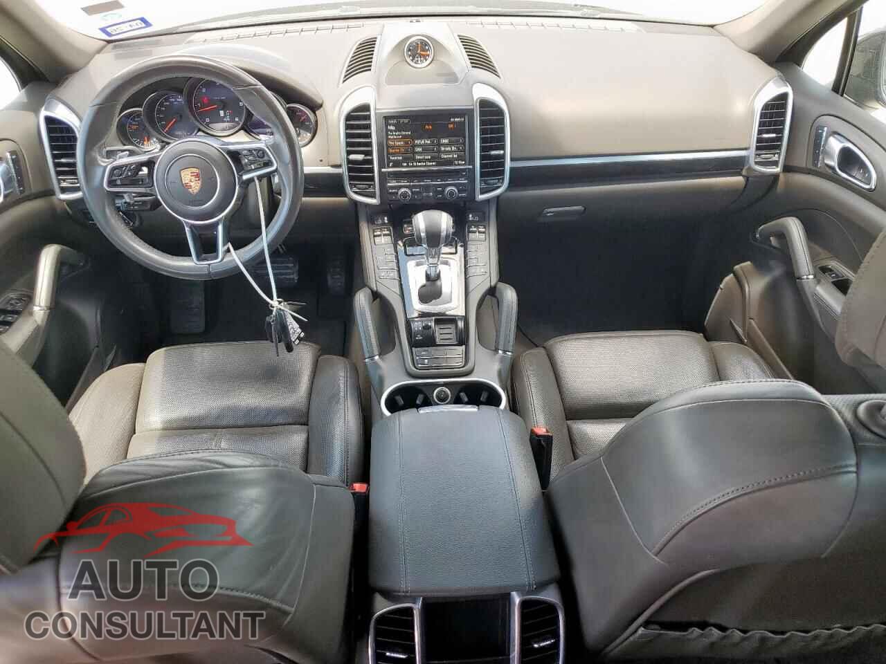PORSCHE CAYENNE 2015 - WP1AF2A25FLA39879