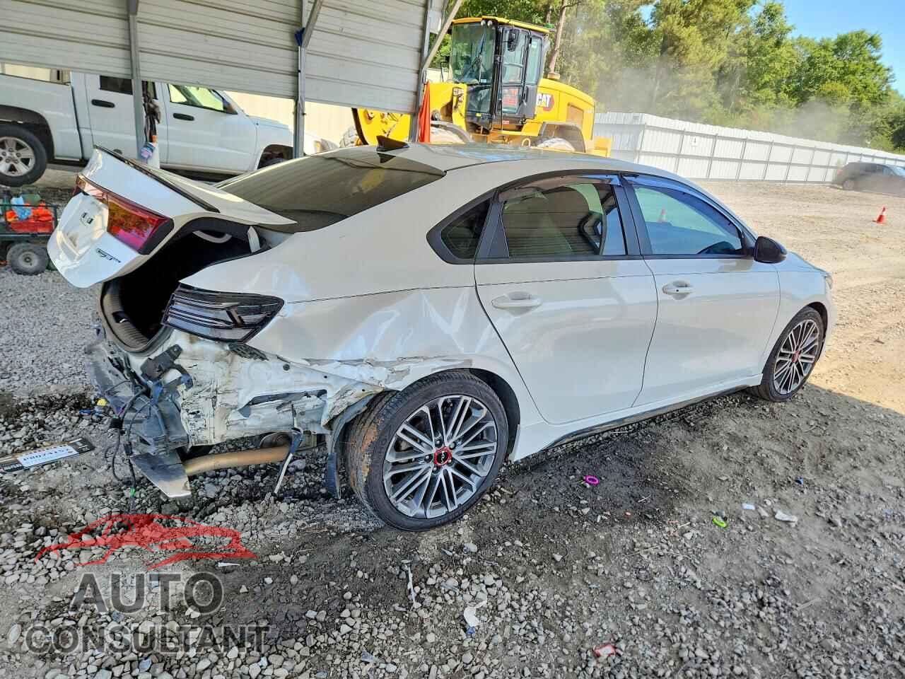 KIA FORTE 2023 - 3KPF44AC2PE599919