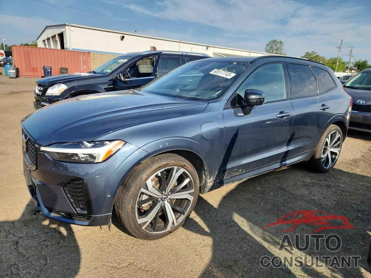 VOLVO XC60 T8 RE 2022 - YV4H60DM5N1050597