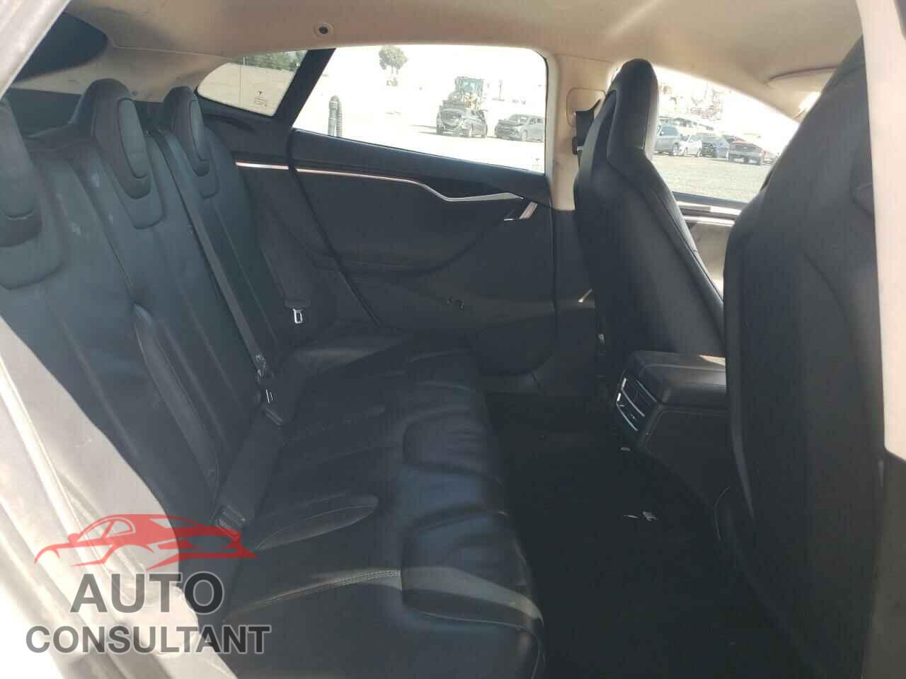 TESLA MODEL S 2014 - 5YJSA1S1XEFP51276