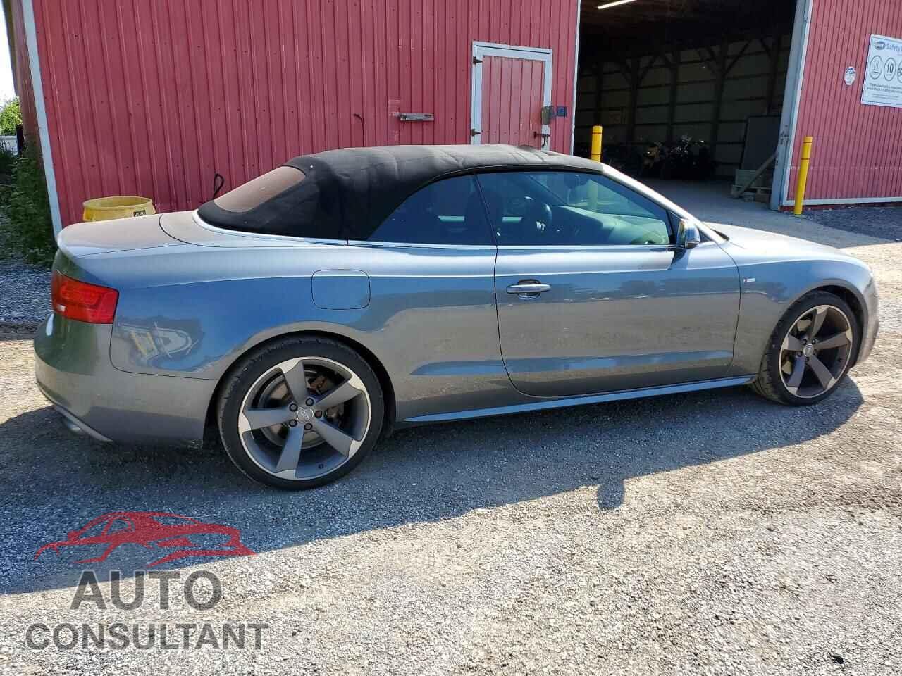 AUDI A5 2013 - WAUWFBFH0DN012088