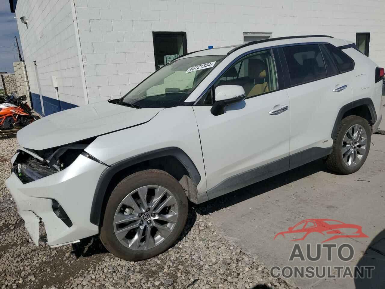 TOYOTA RAV4 2023 - JTMD6RFV5PD116370