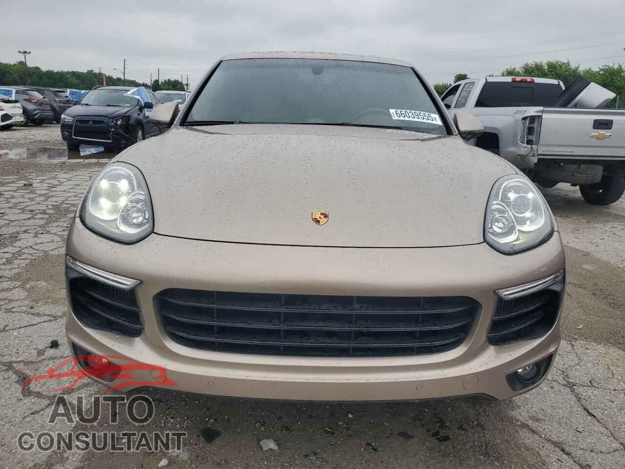 PORSCHE CAYENNE 2017 - WP1AB2A23HLA52256