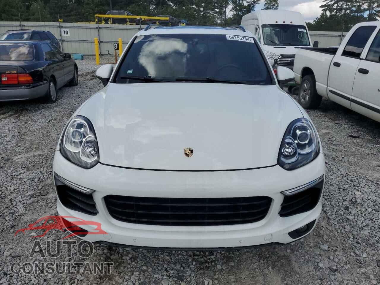 PORSCHE CAYENNE 2016 - WP1AB2A23GLA95798