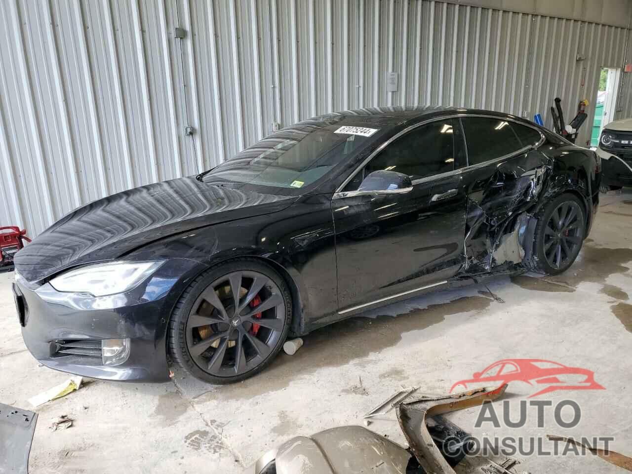 TESLA MODEL S 2018 - 5YJSA1E47JF261149