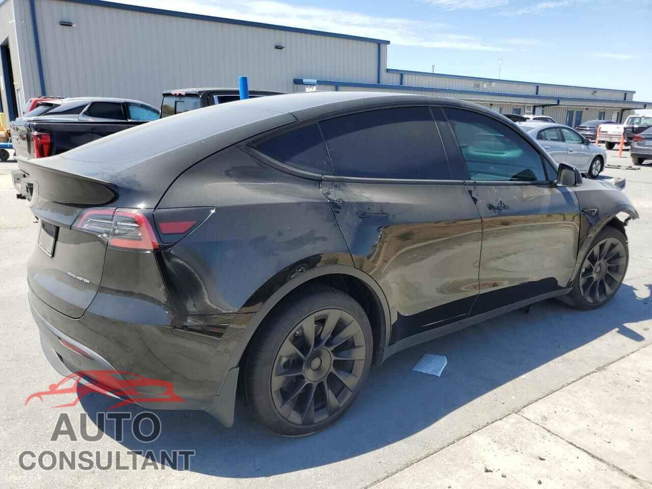 TESLA MODEL Y 2022 - 7SAYGDEE9NF489813