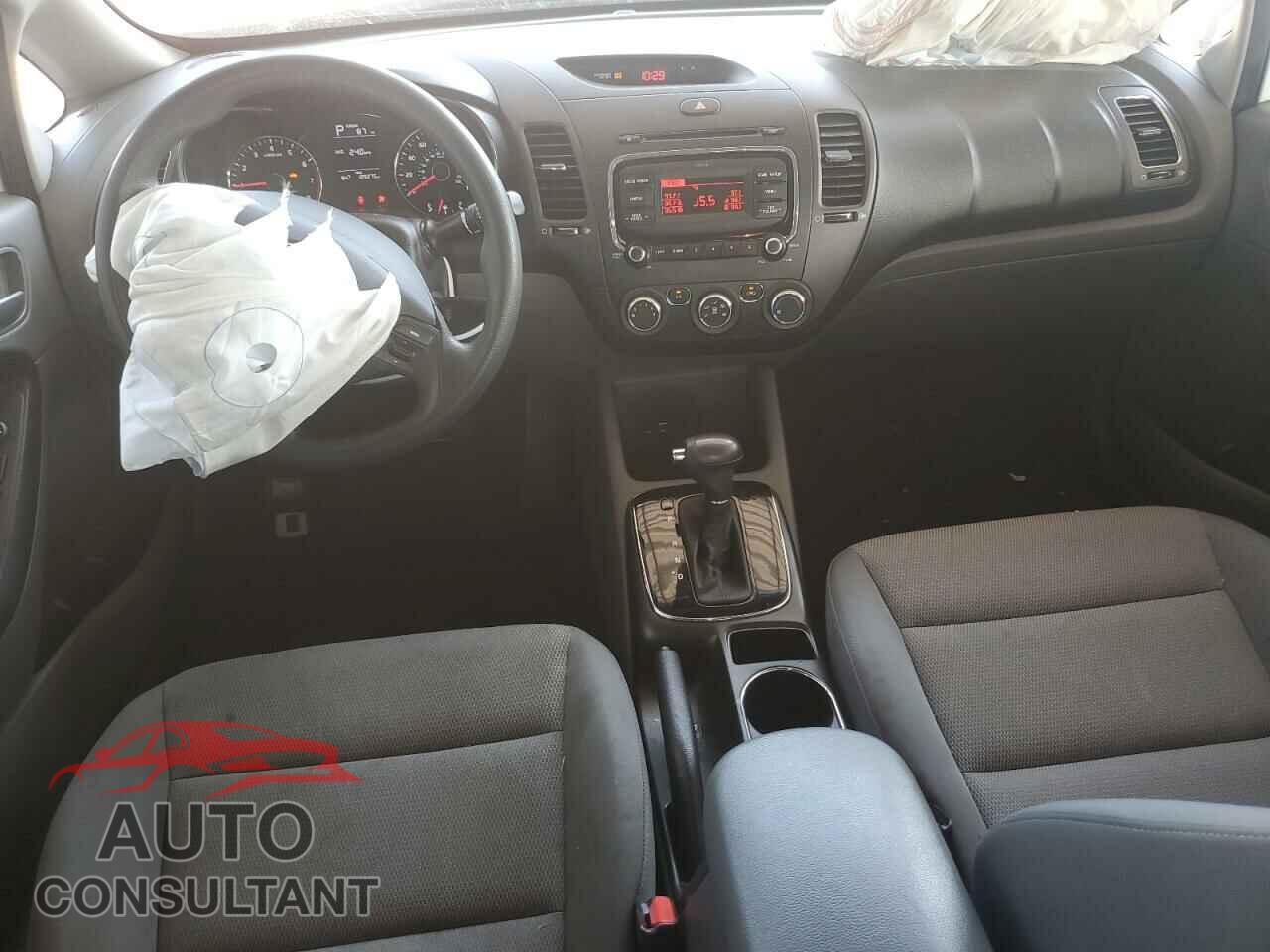 KIA FORTE 2017 - 3KPFK4A74HE056274