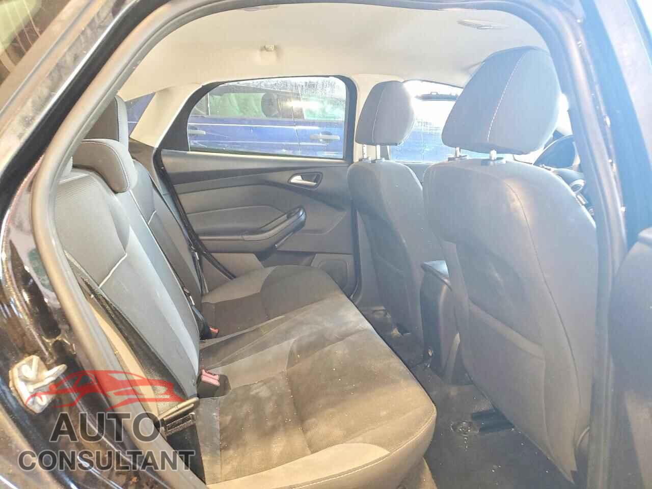 FORD FOCUS 2014 - 1FADP3F23EL458943