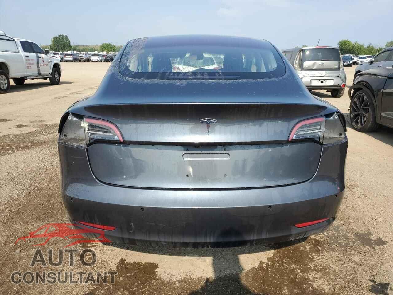 TESLA MODEL 3 2018 - 5YJ3E1EA1JF026762