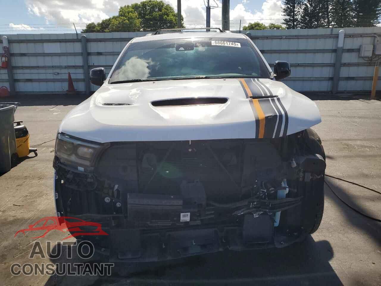 DODGE DURANGO 2023 - 1C4SDHCT8PC682104