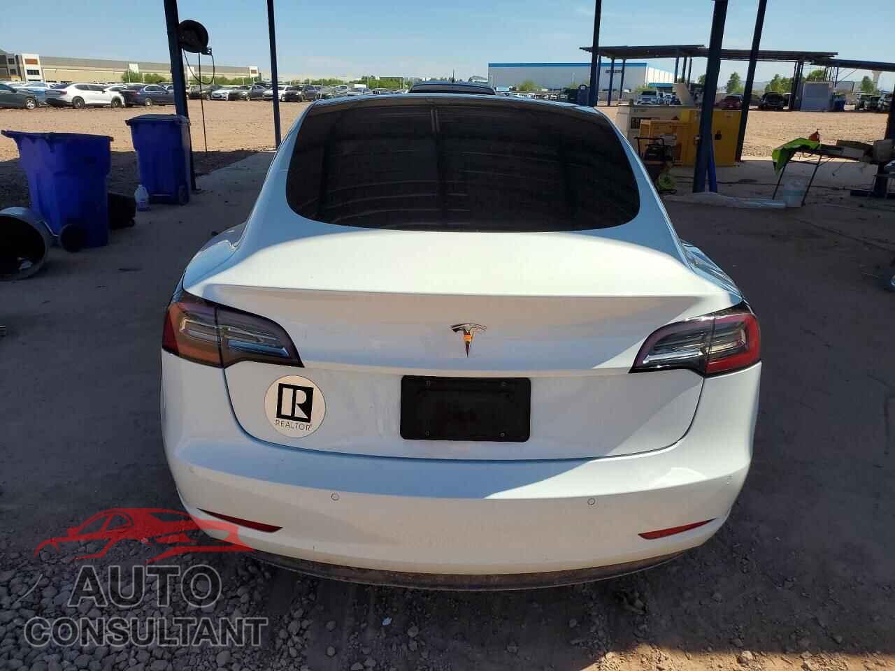 TESLA MODEL 3 2019 - 5YJ3E1EA6KF401711