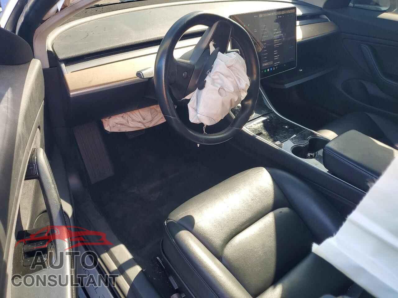 TESLA MODEL 3 2018 - 5YJ3E1EB5JF117560